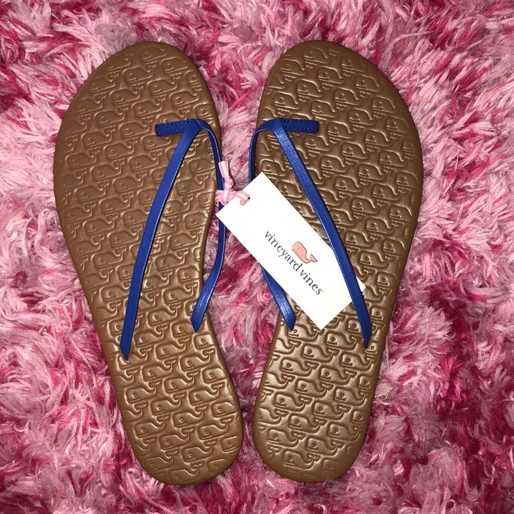 Vineyard Vines Flip Flops